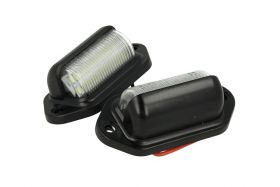 Kit Luci Targa Led Universale 12V 2W Lampada Ingombro Per Moto Auto Rimorchio Furgone Barca Omologato CE E8