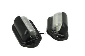 Kit Luci Targa Led Universale 12V 2W Lampada Ingombro Per Moto Auto Rimorchio Furgone Barca Omologato CE E8