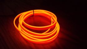 Stringa EL Striscia Neon Led Bianco Freddo 5 Metri Flessibile Tagliabile Luce Decorativa Atmosfera Per Interno Auto Camion Camper Sfilata Moda